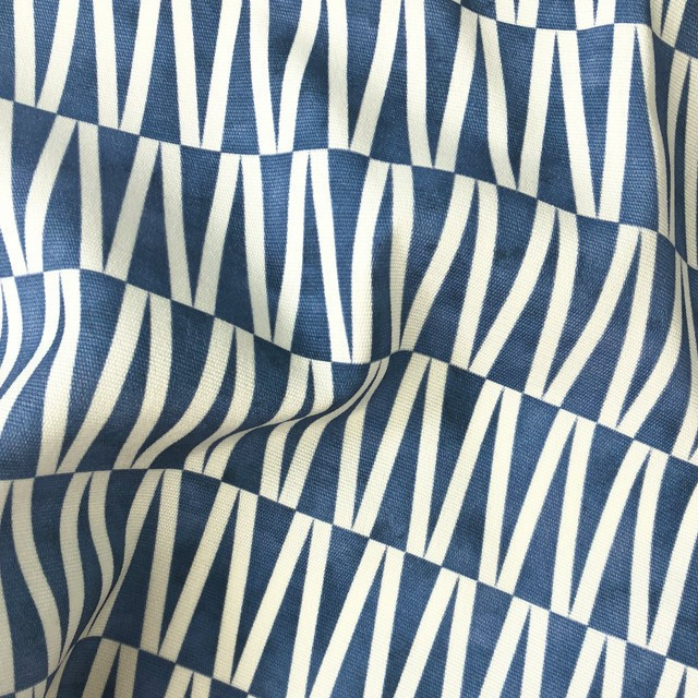 Outdoor Digital Dralond Ocean Blue Background - Maison Klem